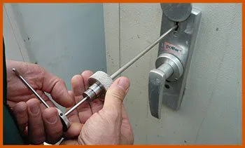 Farmington Hills MI Locksmith Store Farmington Hills, MI 248-788-6603 - 5-lock-opening